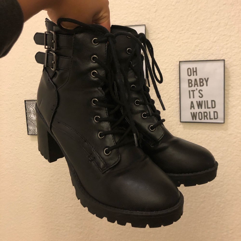 Steve Madden Latch Combat booties